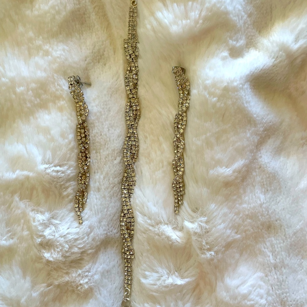 Crystal earring and bracelet set